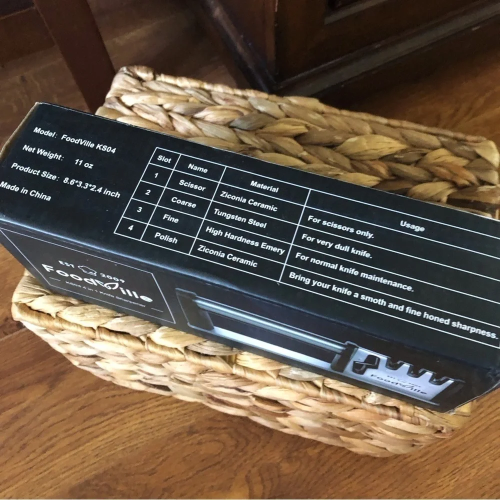 Foodville 4 in 1 knife sharpener